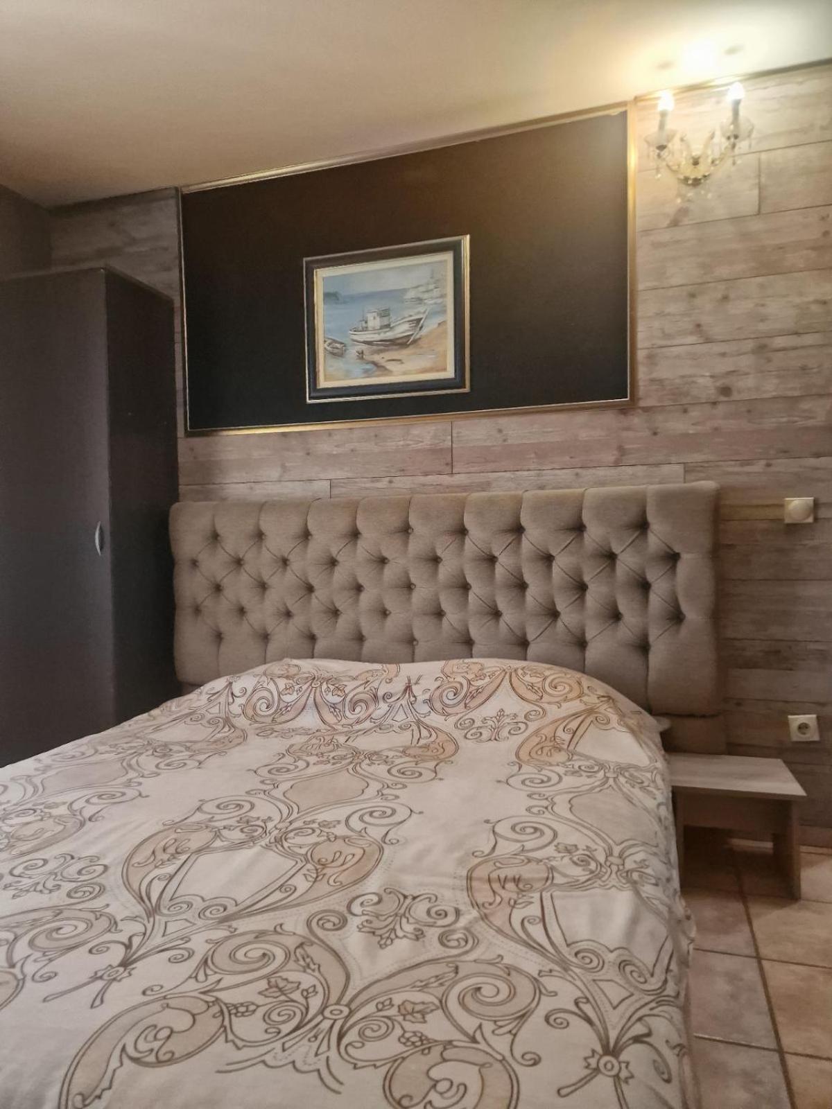 Guest House Maja Нови-Сад Экстерьер фото