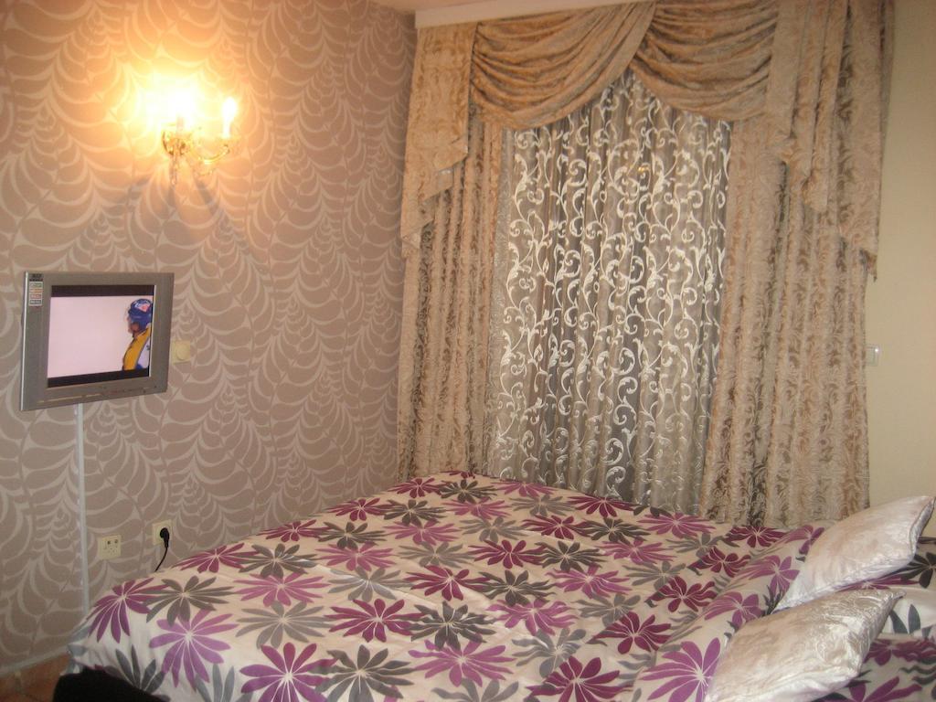 Guest House Maja Нови-Сад Экстерьер фото