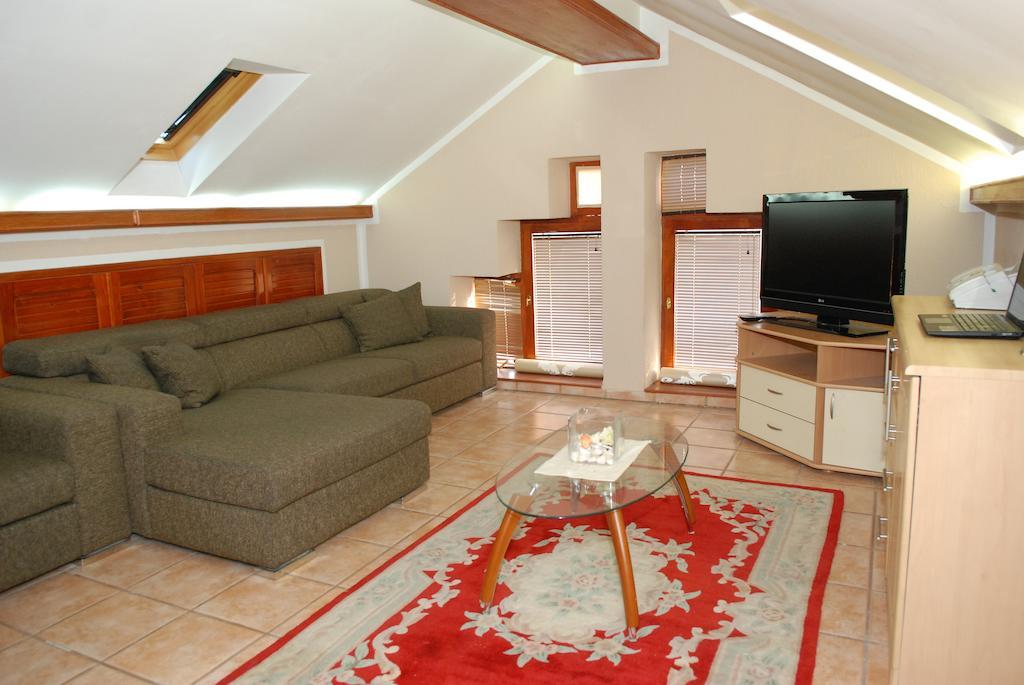 Guest House Maja Нови-Сад Номер фото
