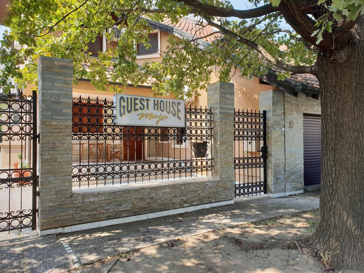 Guest House Maja Нови-Сад Экстерьер фото